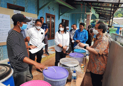 Soft Launching Program Pembinaan UMKM di Wilayah Puncak Dua, Jawa Barat, Senin (31/10/2022).