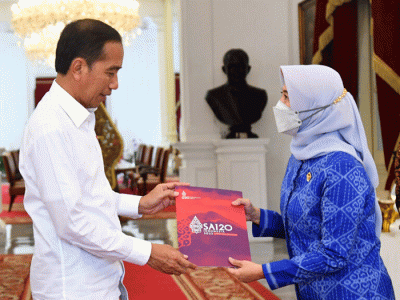 Presiden Joko Widodo menerima Ikhtisar Hasil Pemeriksaan Semester (IHPS) I Tahun 2022 yang diserahkan oleh Ketua Badan Pemeriksa Keuangan (BPK).