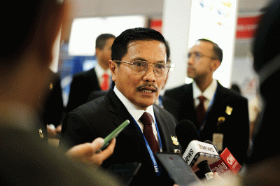Kabid Litbangyasa Komite Kebijakan Industri Pertahanan (KKIP) Letjen TNI (Purn) Yoedhi Swastanto saat memberikan keterangan pers.