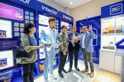 Peresmian Dulux Experience Store terbaru yang bertujuan untuk lebih memfasilitasi pelanggan dalam menemukan warna cat sesuai dengan kebutuhan.