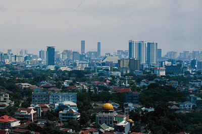 Suasana deretan gedung bertingkat di kawasan Kuningan, Jakarta Selatan, Selasa (8/11/2022).