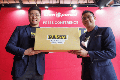 Peluncuran program Paket Telat Sehari Ongkir Diganti (PASTI) di kawasan Kemang, Jakarta Selatan, Selasa (8/11/2022).