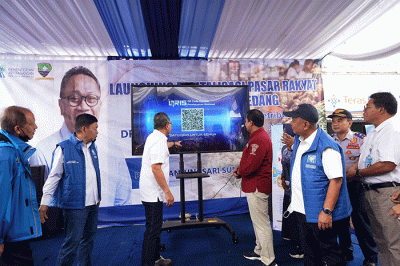 Menteri Perdagangan Zulkifli Hasan kembali melakukan sidak harga barang kebutuhan pokok di Pasar Tanjungsari, Sumedang, Jawa Barat, Jumat (11/11/2022).