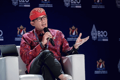 Sandiaga Salahuddin Uno turut hadir sekaligus memberikan materi terkait update kebangkitan sektor parekraf Indonesia dalam forum Business 20 (B20).