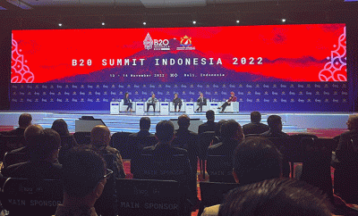 Sandiaga Salahuddin Uno turut hadir sekaligus memberikan materi terkait update kebangkitan sektor parekraf Indonesia dalam forum Business 20 (B20).
