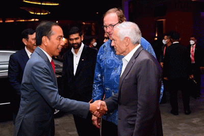Presiden Joko Widodo menerima penghargaan Global Citizen Award dari Atlantic Council dalam acara Global Food Security Forum.