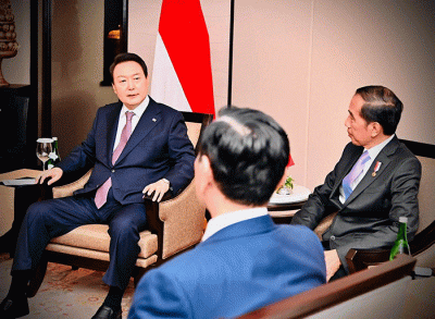 Di sela-sela acara B20, Presiden Joko Widodo menghadiri pertemuan dengan para pengusaha Republik Korea di Bali Nusa Dua Convention Center (BNDCC).