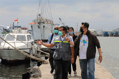 Gandeng MNC Peduli, RS Apung Lie Dharmawan Salurkan Bantuan Ke Pulau ...