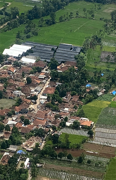 Merespon gempa bumi Cianjur, TNI AU menerbangkan helikopter NAS-332 Super Puma ke kokasi bencana.