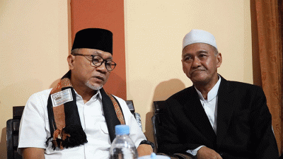 Menteri Perdagangan Zulkifli Hasan memberikan kuliah umum dan silaturahmi di Insitute Agama Islam Darussalam (IAIDA), Ponpes Darussalam Blokagung.