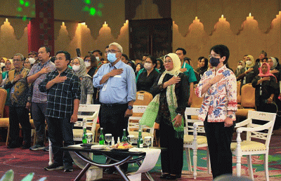 Menteri Ketenagakerjaan Ida Fauziyah secara resmi membuka Business Matching Tenaga Kerja Mandiri (TKM) Lanjutan Batch 2 Tahun 2022 di Yogyakarta.