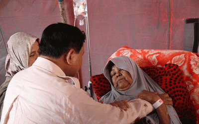 Menteri Pertahanan Prabowo Subianto terjun langsung meninjau korban bencana gempa Cianjur di RSUD Sayang dan tenda pengungsi, Kamis (24/11/2022).