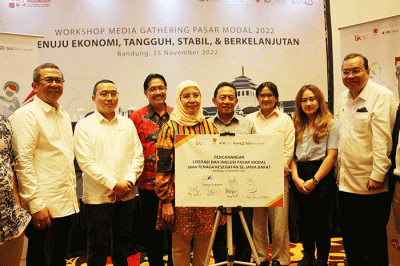 Pencanangan Literasi dan Inklusi Pasar Modal kepada 5.000 Tenaga Kesehatan di Bandung, Jawa Barat, Jumat (25/11/2022).
