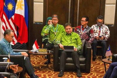 Menteri Koordinator Bidang Perekonomian Airlangga Hartarto ketika memimpin Pertemuan Tingkat Menteri (PTM) BIMP-EAGA ke-25 Tahun 2022.