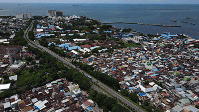 Foto udara proyek Tol Makassar New port, Sulsel. Proyek tol Makassar New Port (MNP) Sulawesi Selatan ditarget sudah bisa beroperasi Juni 2023 nanti.