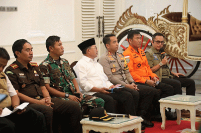 Meskipun komando telah diberikan kepada pemda Kabupaten Cianjur, BNPB, Basarnas, BMKG akan tetap memberikan dukungan pendampingan.