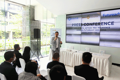 MNC Insurance resmi bekerja sama dengan aplikasi dompet digital DANA untuk menyediakan asuransi gadget yang dijembatani oleh Futuready sebagai broker asuransi.
