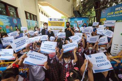 Siswa TK juga berkontribusi dalam memberikan dukungan dan semangat berupa gambar dan tulisan untuk korban gempa Cianjur.