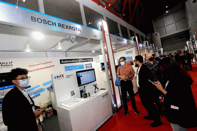 Pameran Manufacturing Indonesia 2022, di JIExpo Kemayoran, Jakarta, Kamis (1/12/2022).