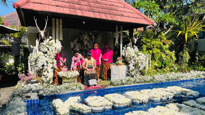 Kaesang menjalani prosesi siraman di kediaman, Sumber, Kota Surakarta, Jumat (9/12/2022). 