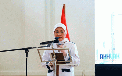 Menaker mengatakan, PKB yang baru saja ditandatangani ini memuat aturan yang menjadi kepastian hukum bagi manajemen perusahaan dan serikat pekerja/buruh.