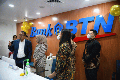 Bank BTN berkomitmen akan terus meningkatkan layanan perbankan untuk mempermudah banyak orang dalam bertransaksi.