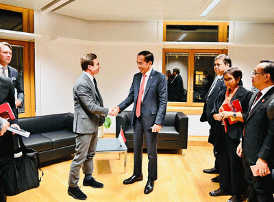 Presiden Joko Widodo melakukan pertemuan bilateral dengan Perdana Menteri Swedia Ulf Kristersson di Gedung Europa, Brussels, Rabu (14/12/2022).