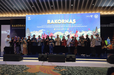 Wamenparekraf Angela Tanoesoedibjo saat memberikan sambutan pada penutupan Rapat Koordinasi Nasional (Rakornas) pariwisata dan ekonomi kreatif (Parekraf) 2022.
