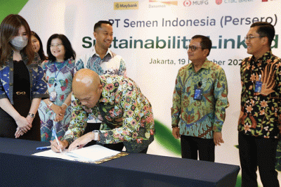 Penandatanganan Perjanjian Kredit Sindikasi Sustainability Linked Loan (“SLL”) di Jakarta, Senin (19/12/2022).