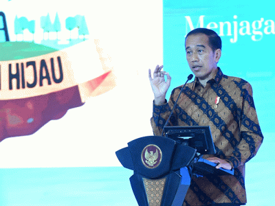 Presiden Joko Widodo menghadiri acara Outlook Perekonomian Indonesia Tahun 2023 yang digelar di Hotel The Ritz Carlton, Jakarta, Rabu (21/12/2022).
