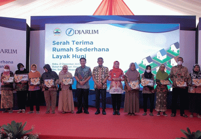 Seremoni peresmian rumah sederhana layak huni (RSLH) di Desa Bogosari, Kabupaten Demak, Jawa Tengah, Rabu (21/12/2022).