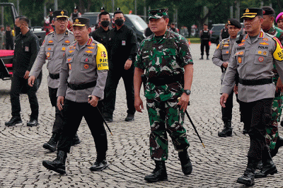 Apel Gelar Pasukan Operasi Lilin 2022 di Kawasan Monas, Jakarta, Kamis (22/12/2022).