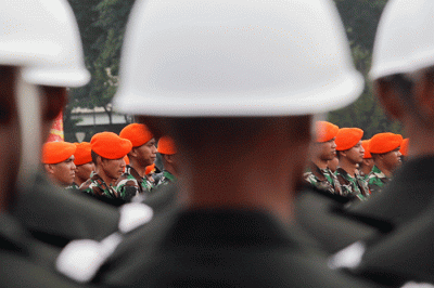 Panglima TNI Laksamana Yudo Margono dan Kapolri Jenderal Listyo Sigit Prabowo memimpin apel persiapan pengamanan Natal dan tahun baru 2023 di kawasan Monas.