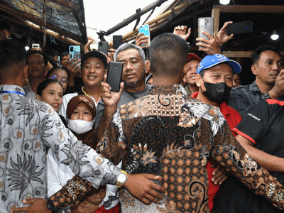 Presiden Joko Widodo didampingi Iriana Joko Widodo melakukan kunjungan kerja ke Provinsi Jawa Barat, Selasa (27/12/2022).