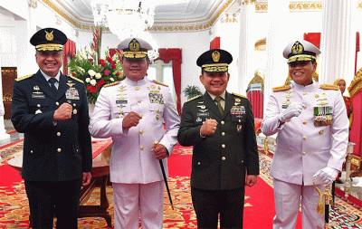 Presiden Joko Widodo resmi melantik Laksamana Madya Muhammad Ali menjadi Kepala Staf Angkatan Laut (KSAL) di Istana Negara, Jakarta, Rabu (28/12/2022).