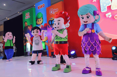 Serial animasi Kiko & Lola menyapa penggemar saat menggelar Meet and Greet dalam acara Kids FanFest Indonesia 2022 di Hall A, Jakarta Convention Center (JCC).