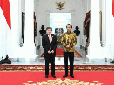 Presiden Joko Widodo menerima Sekretaris Jenderal (Sekjen) ASEAN Dato’ Lim Jock Hoi beserta delegasi di Istana Merdeka, Jakarta, Jumat (30/12/2022).