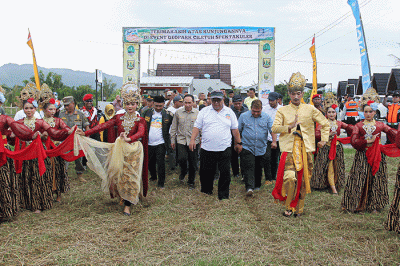 Pembukaan Geopark Ciletuh Spektakuler (GCS) 2022 di Pantai Palangpang, Geopark Ciletuh, Kabupaten Sukabumi, Jawa Barat, Sabtu (31/12/2022).