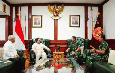 Menteri Pertahanan Prabowo Subianto menerima kunjungan kerja Kepala Staf Angkatan Laut (KSAL) Laksamana TNI Muhammad Ali.