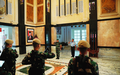 Menteri Pertahanan Prabowo Subianto menerima kunjungan kerja Kepala Staf Angkatan Laut (KSAL) Laksamana TNI Muhammad Ali.