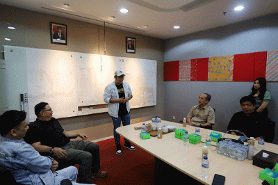 Penghargaan tahunan untuk para Top Elite Sales Agent di Jakarta, Jumat (6/1/2023).