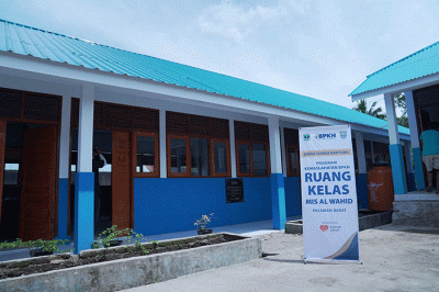 Badan Pengelola Keuangan Haji (BPKH) melakukan serah terima Program Kemaslahatan senilai 1,2 Miliar rupiah.