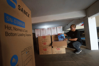 Peresmian distribution center Sanex di Pergudangan Manukan Wetan, Surabaya, Jawa Timur, Rabu (11/1/2023).