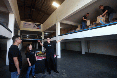 Peresmian distribution center Sanex di Pergudangan Manukan Wetan, Surabaya, Jawa Timur, Rabu (11/1/2023).