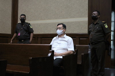 Terdakwa kasus korupsi Asabri Benny Tjokrosaputro menjalani sidang putusan di Pengadilan Tipikor, Jakarta, Kamis (12/1/2023).