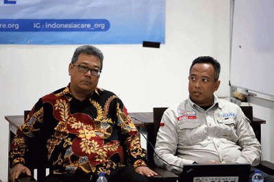 Propami menyiapkan sekolah darurat sebagai pengganti sementara sekolah SDN Cimanahayu yang roboh pasca gempa 5,6 SR di Cugenang, Cianjur.