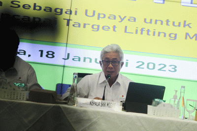 Kepala Satuan Kerja Khusus Pelaksana Kegiatan Usaha Hulu Minyak dan Gas Bumi (SKK Migas) Dwi Soetjipto saat memberikan keterangan pers di Jakarta.
