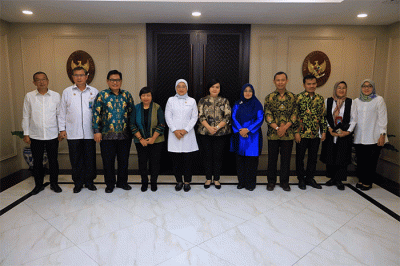 Menaker Ida Fauziyah saat menerima audiensi Komisi Nasional Hak Asasi Manusia (Komnas HAM) Periode 2022-2027 di Kantor Kemnaker, Jakarta.