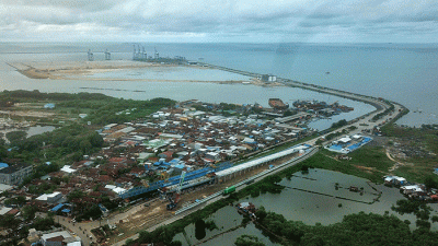 Aktivitas pembangunan megaproyek Makassar New Port (MNP), Kamis (26/1/2023).