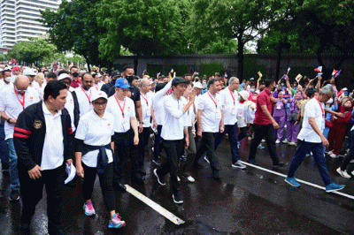 Presiden Joko Widodo menghadiri acara pembukaan (kick-off) keketuaan ASEAN Indonesia 2023 yang dipusatkan di Bundaran Hotel Indonesia (HI).